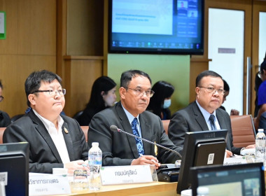 เข้าร่วมการประชุมคณะกรรมการบริหารกองทุนเพื่อพัฒนาการผลิตถั่วเหลือง ครั้งที่ 1/2568 โครงการนำร่องการใช้เครื่องจักรกลเกษตรทดแทนแรงงาน ... พารามิเตอร์รูปภาพ 2