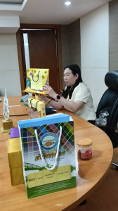 ประชุมคณะกรรมการคัดเลือกและตัดสินรางวัลโครงการประกวดสินค้าและผลิตภัณฑ์ของสถาบันเกษตรกร ครั้งที่ 2 ... พารามิเตอร์รูปภาพ 1