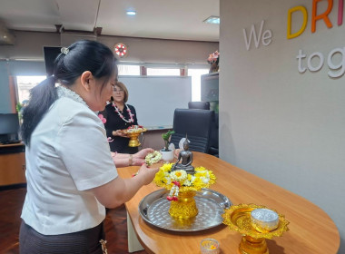กิจกรรมสรงน้ำพระ-รดน้ำขอพรผู้อำนวยการกองพัฒนาสหกรณ์ภาคการเกษตรและกลุ่มเกษตรกร เพื่อเสริมสร้างพลังความผูกพันในองค์กร ... พารามิเตอร์รูปภาพ 10